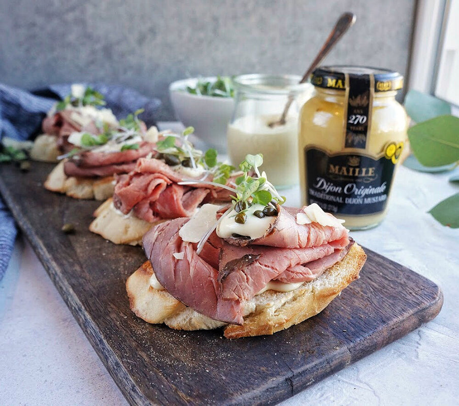 Roast Beef Crostini with Dijon Horseradish Sauce
